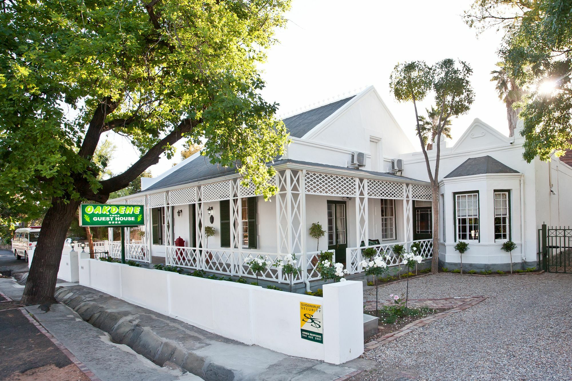 Oakdene Guest House Oudtshoorn Exterior photo